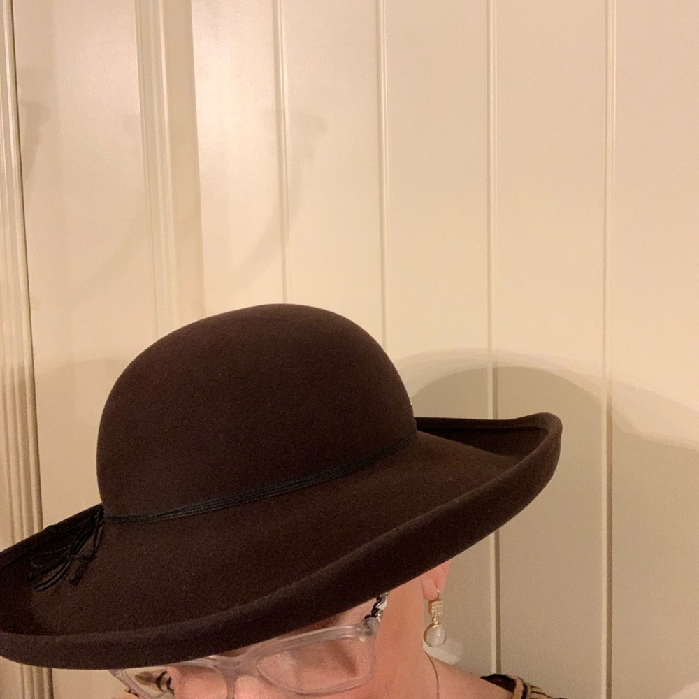 Helen Kaminski beautiful & elegant Hat! - Picture 2 of 5